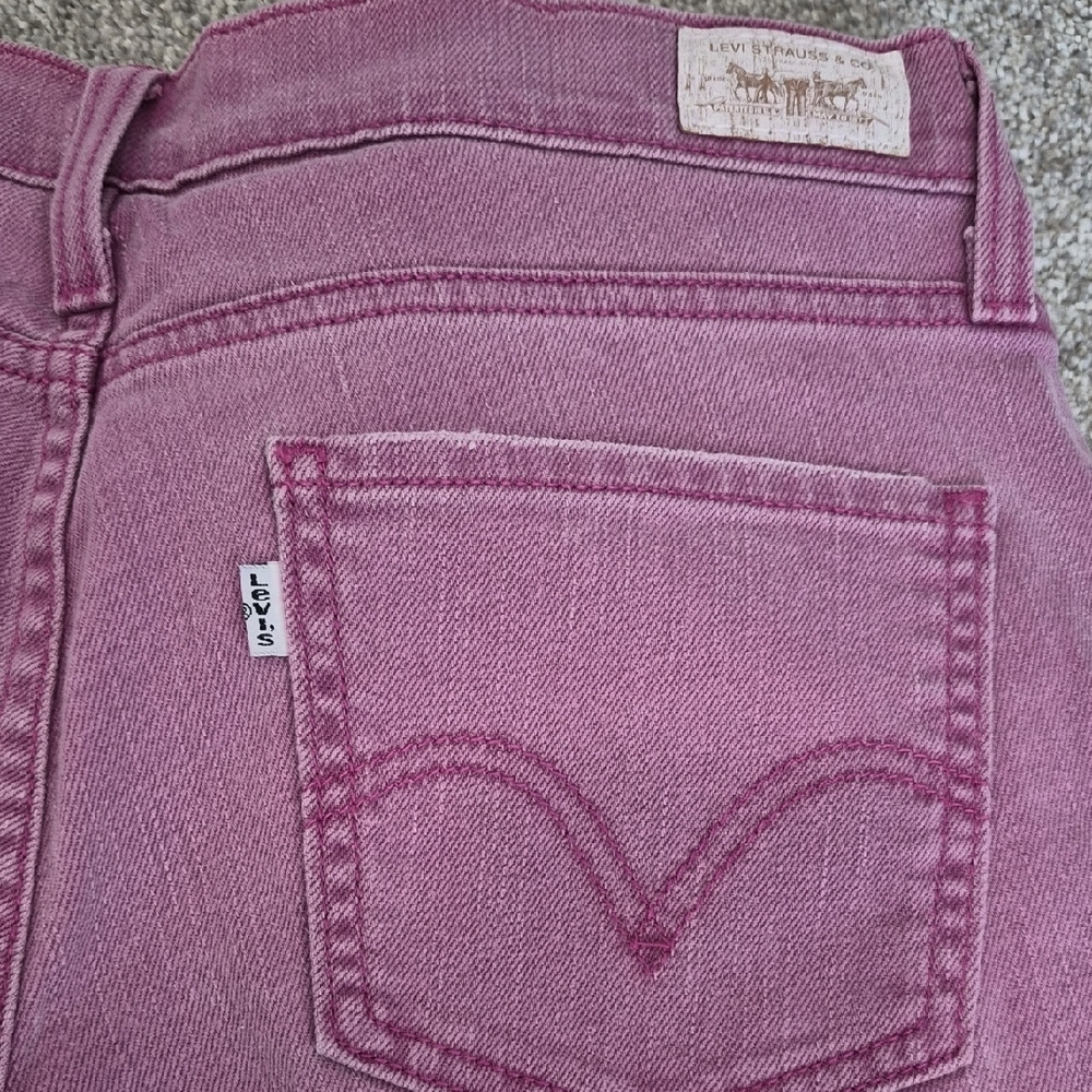 Levi's Distressed Rose-Pink Boyfriend Jeans - Picture 6 of 8